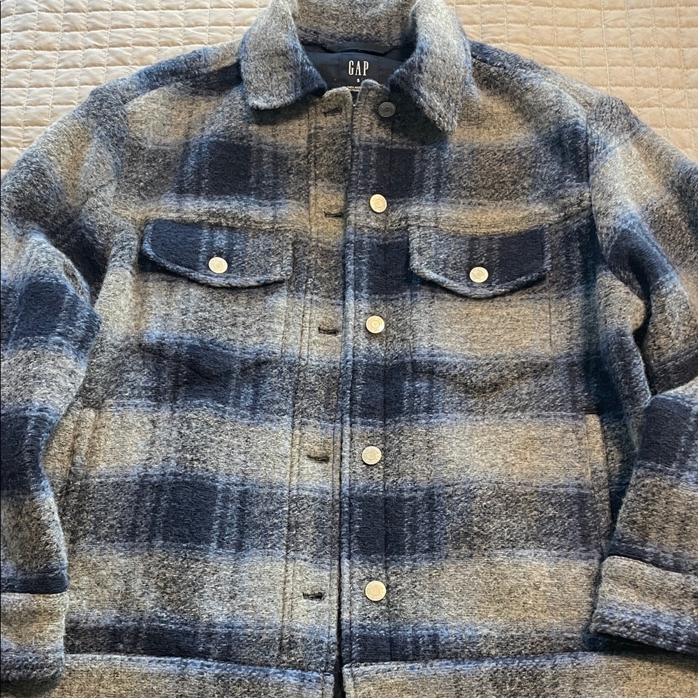 GAP Women's Gray and Navy Plaid Oversized Trucker Jacket